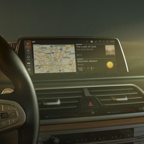 BMW Оперативен систем 7.0 BMW Серија 7 Седан: BMW Оперативен систем 7.0 на контролниот дисплеј