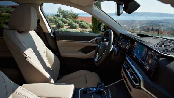 Предни седишта BMW i4 G26 2021 Предни седишта BMW i4 G26 2021 внатрешност