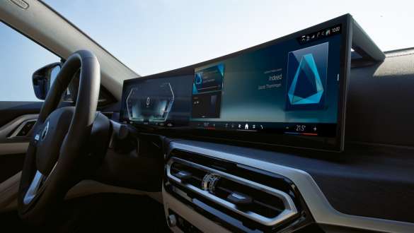 BMW Curved Display BMW i4 G26 2021  BMW Curved Display BMW i4 G26 2021 Контролен дисплеј внатрешност