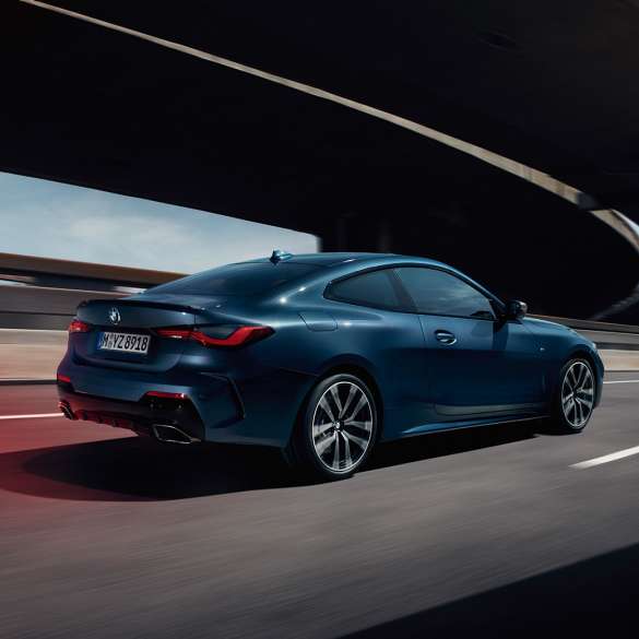 Three quarter rear view BMW M440i xDrive Coupé G22 2020 BMW M440i xDrive Coupé Arctic Race Blue metallic G22 2020 three quarter side view