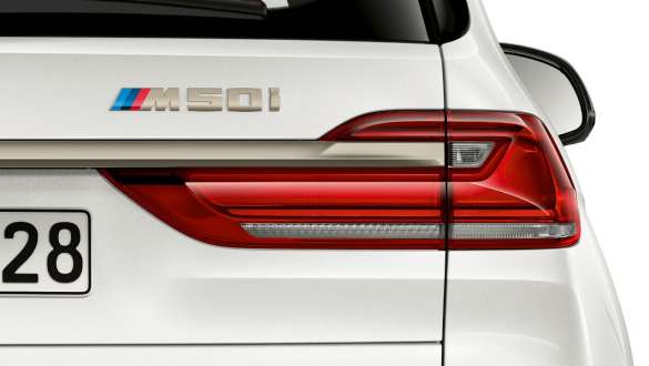 BMW X7 M50i G07 2019 ознака на моделот на задниот дел BMW X7 M50i G07 2019 ознака на моделот на задниот дел