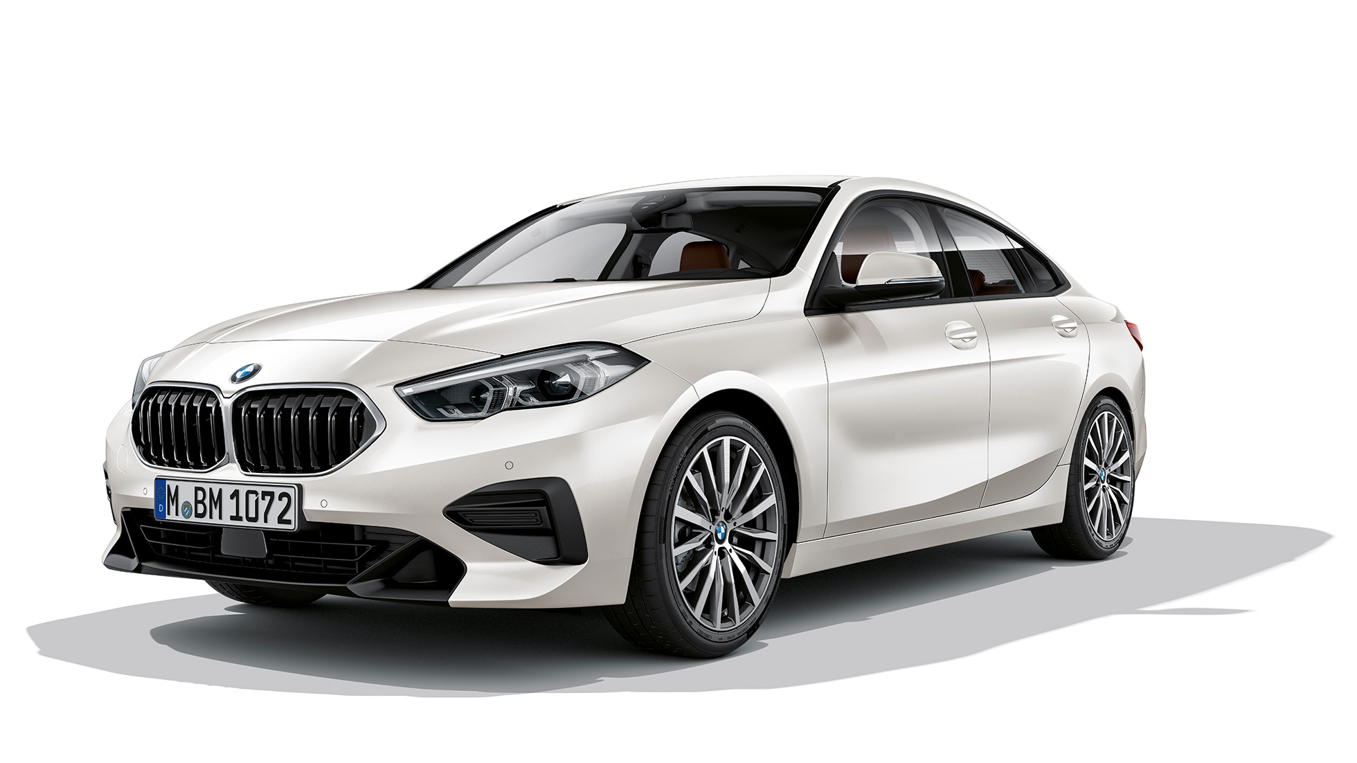 BMW kidney grille BMW 2 Series Gran Coupé Model Advantage BMW kidney grille BMW Серија 2 Gran Coupé Advantage модел Mineral White F44 three-quarter front view