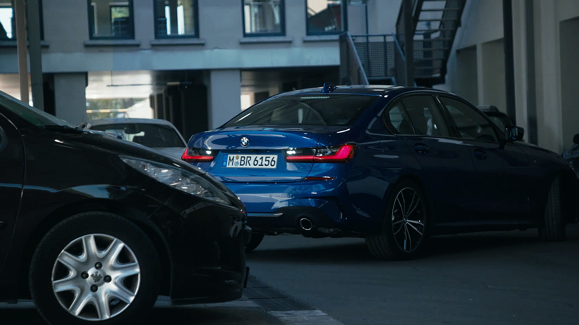 BMW Серија 3 Седан, M Performance делови. Четвртински преден поглед на BMW Серија 3 Седан со M Performance делови.
