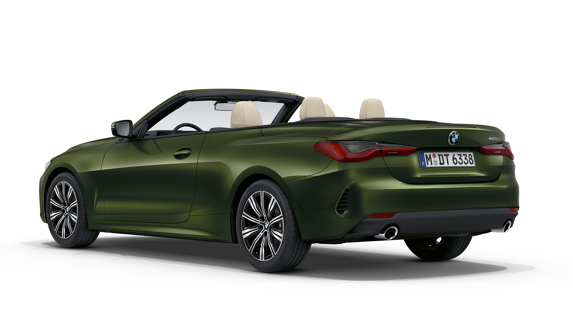 BMW Серија 4 Кабриолет основен модел G23 2020 одзади BMW Серија 4 Кабриолет G23 2020 основен модел Bluestone металик боја тричетвртински заден кадар