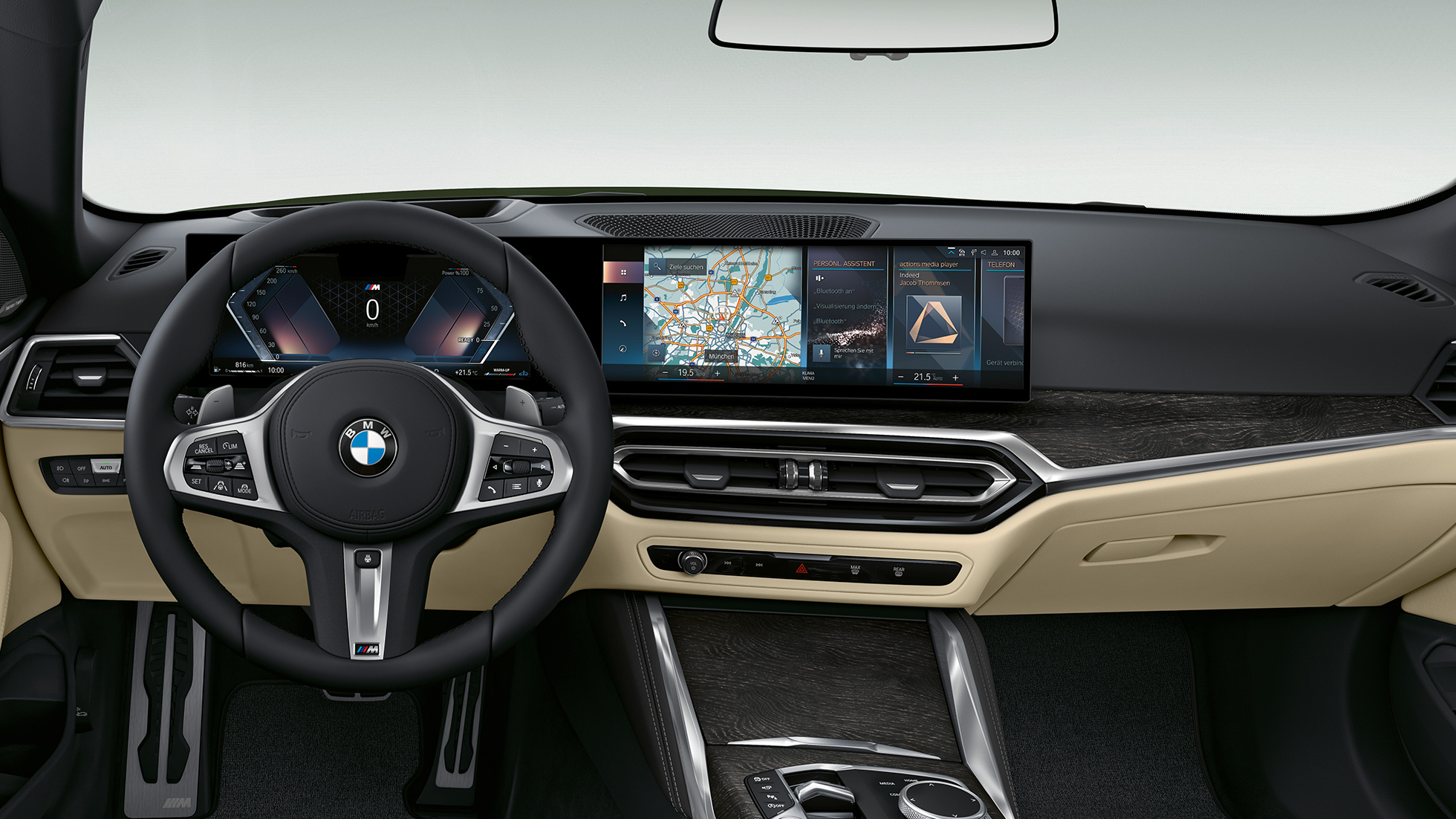 Кабина BMW Серија 4 Кабриолет модел M Sport G23 2020 BMW Серија 4 Кабриолет G23 2020 модел M Sport внатрешна кабина