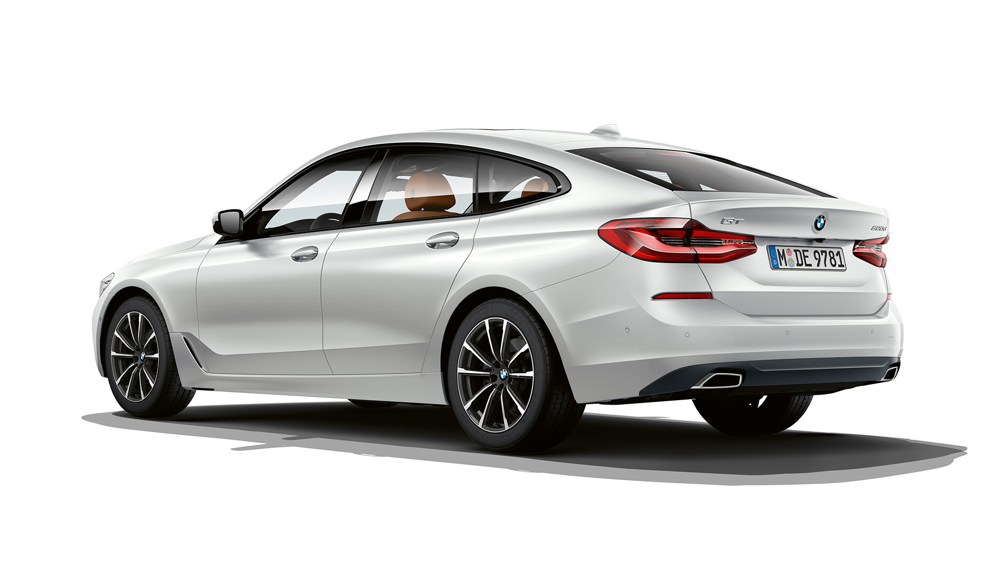Rear BMW 6 Series Gran Turismo Basic equipment G32 2020 BMW 6 Series Gran Turismo G32 620d 2020 Basic equipment Mineral White Metallic three-quarter rear view