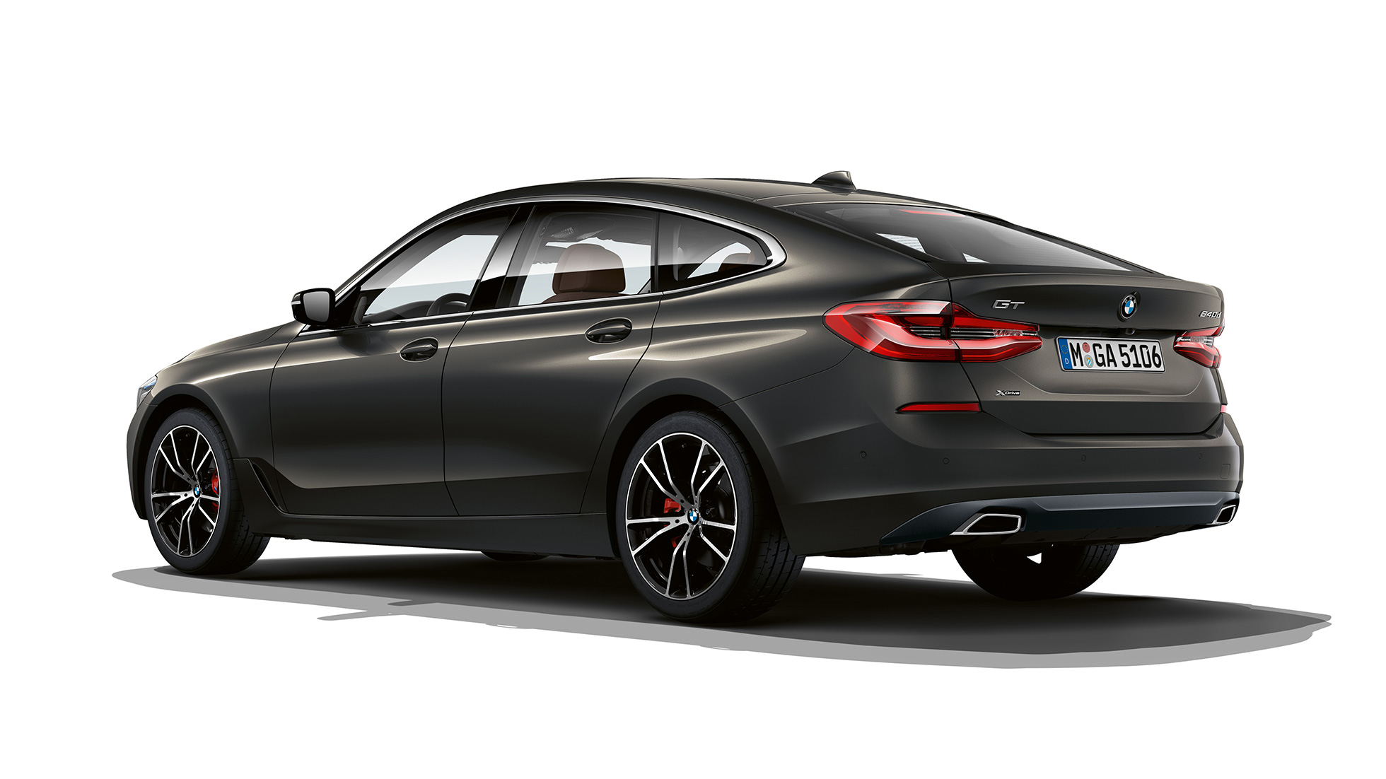 Rear BMW 6 Series Gran Turismo Luxury Line G32 2020 BMW 6 Series Gran Turismo G32 640d xDrive 2020 Luxury Line Dravit Grey three-quarter rear view