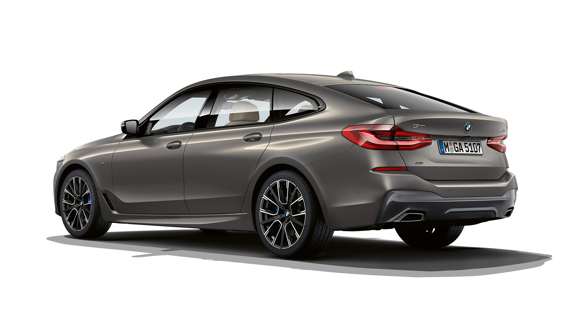 Rear BMW 6 Series Gran Turismo M Sport package G32 2020 BMW 6 Series Gran Turismo G32 640i xDrive 2020 M Sport package Bernina Grey Amber Effect three-quarter rear view