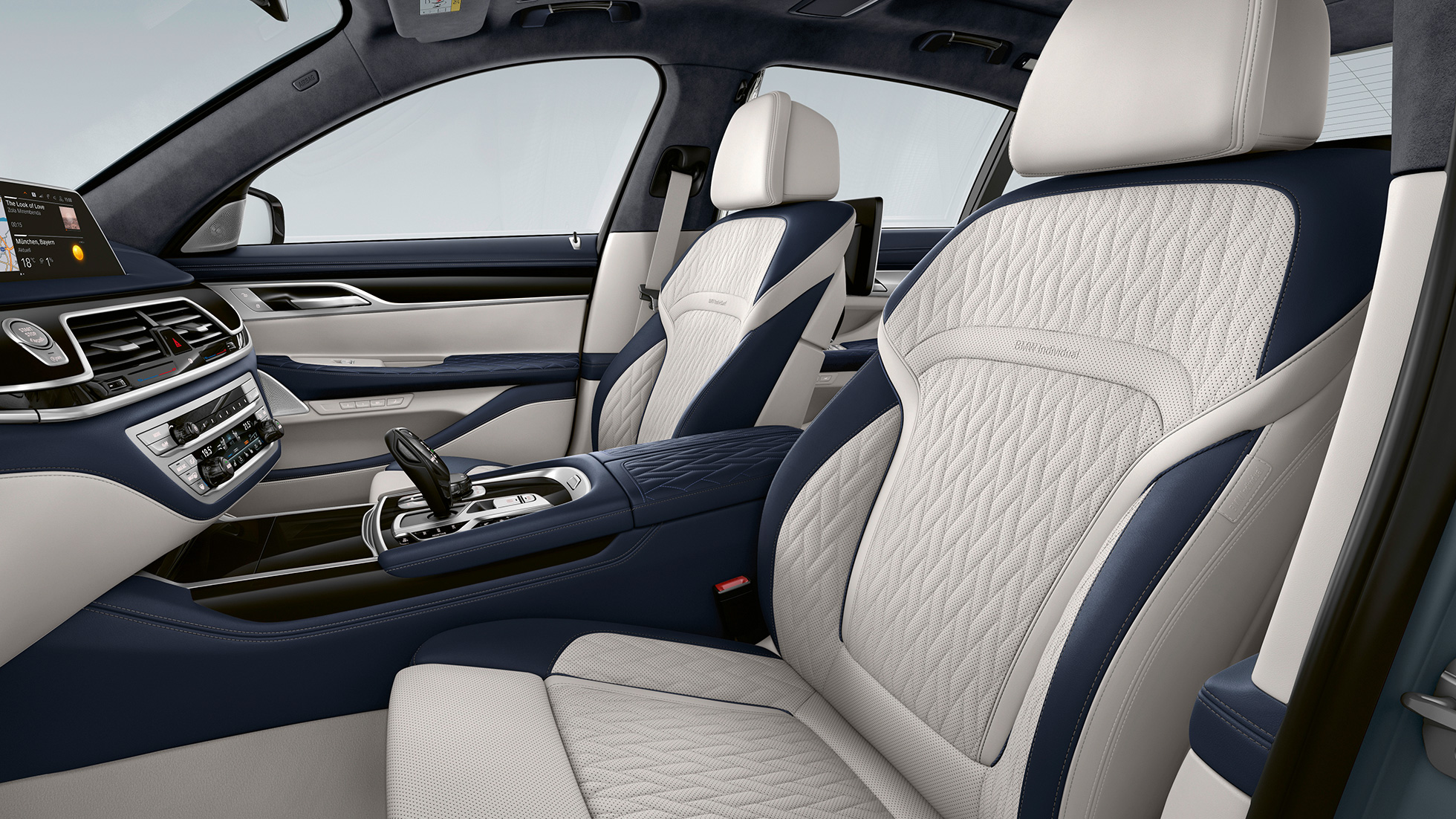 BMW Серија 7 Седан M Sport пакет, кожен тапацир BMW Серија 7 Седан M Sport пакет кожен тапацир Dakota Black