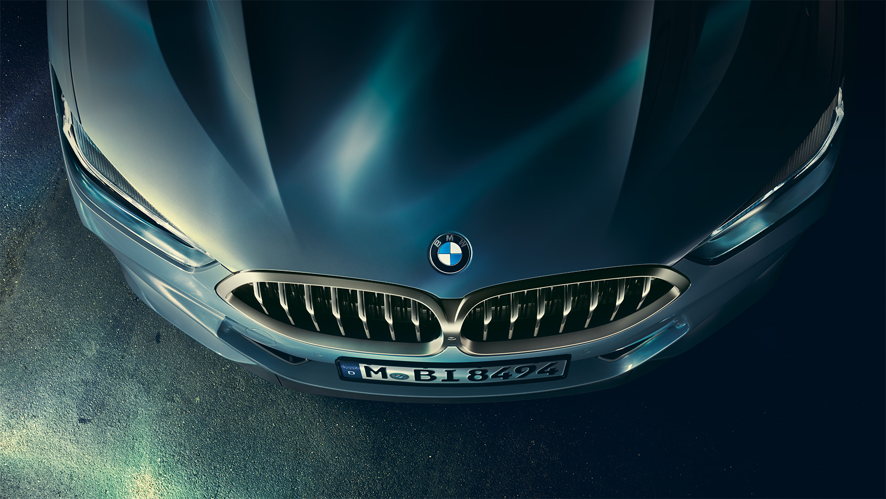 BMW Серија 8 Coupé, хауба Крупен кадар на хаубата на BMW Серија 8 Coupé од птичја перспектива