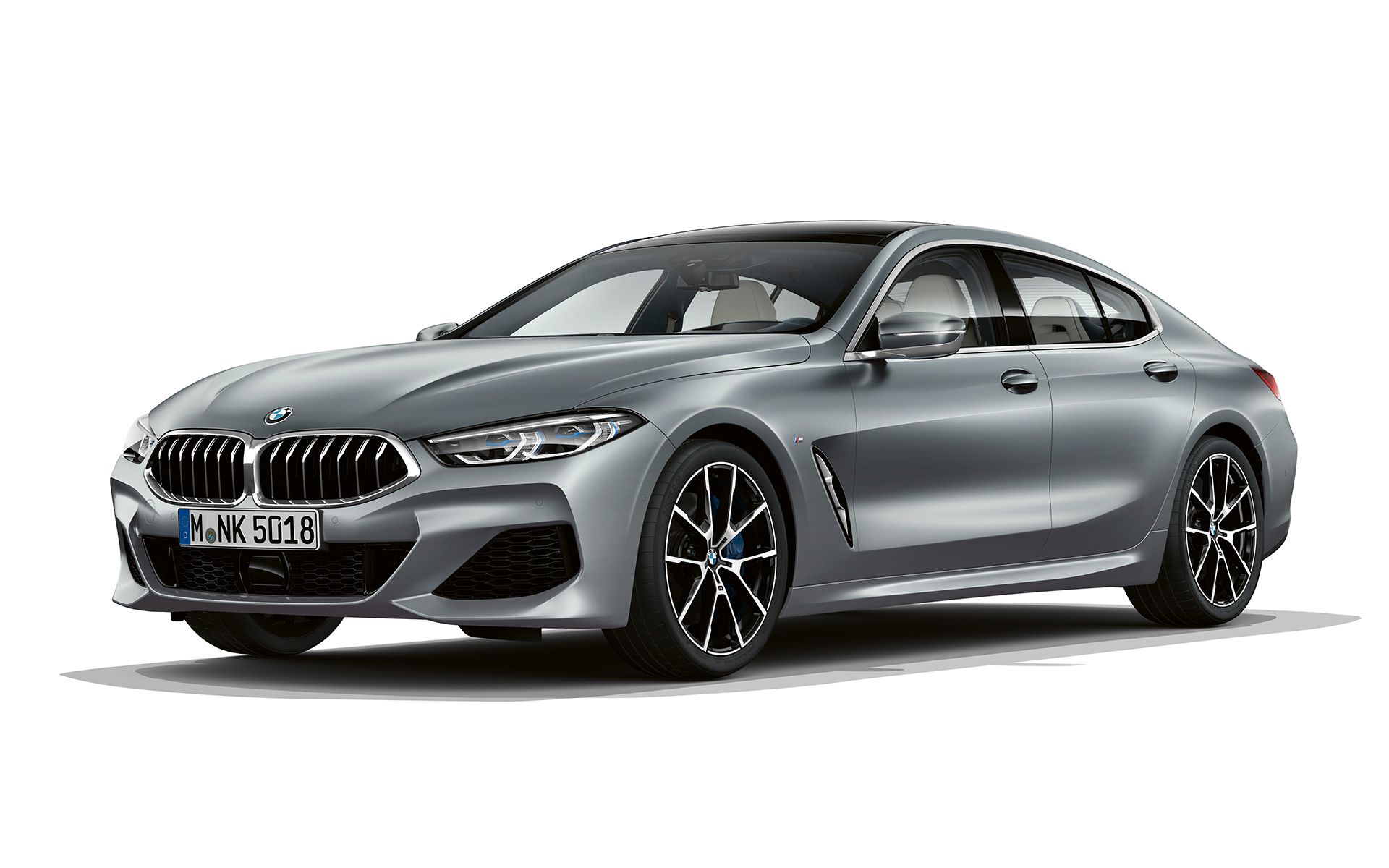 Frozen Temptation, тричетвртински приказ однапред BMW серија 8 Gran Coupé, Frozen Temptation, тричетвртински приказ однапред.