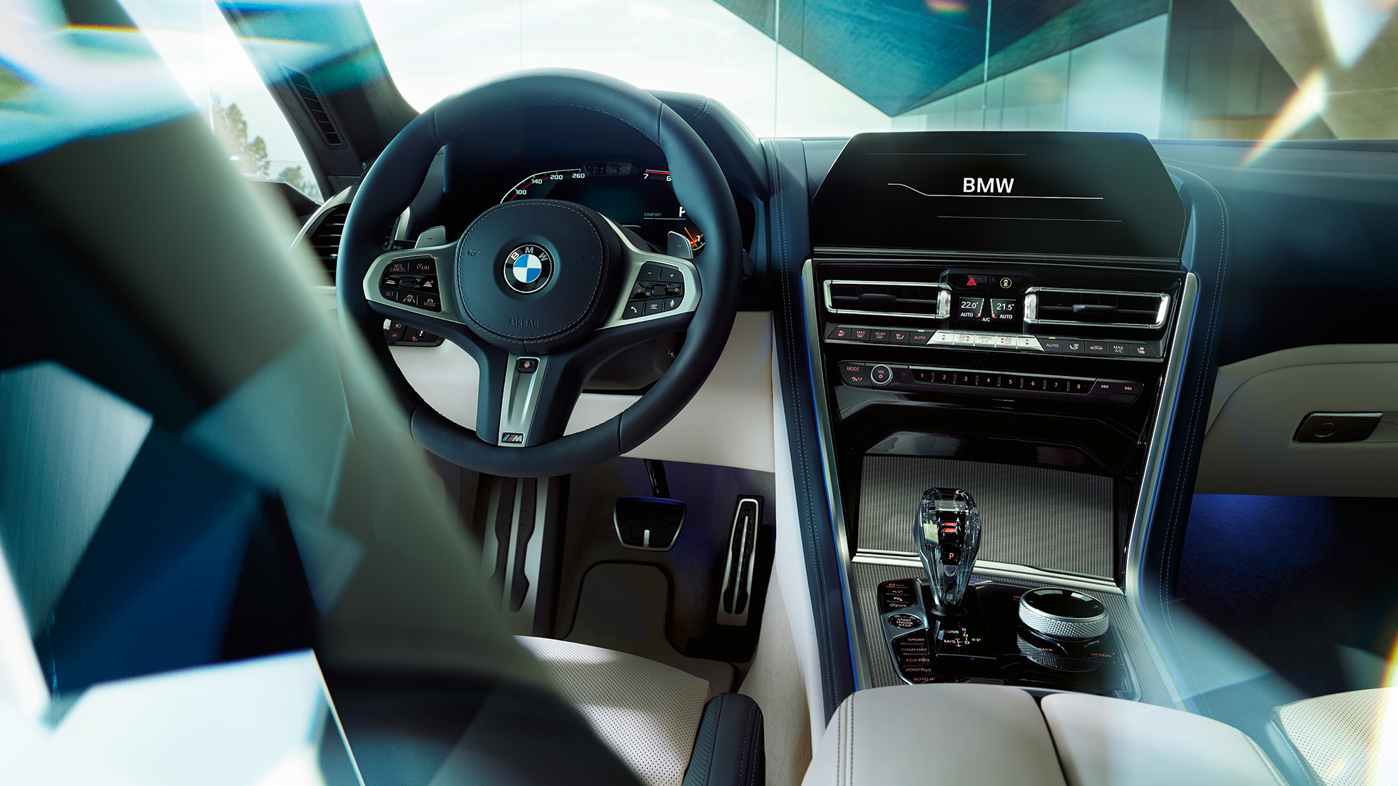 Внатрешност, кокпит. BMW серија 8 Gran Coupé, внатрешност, кокпит.