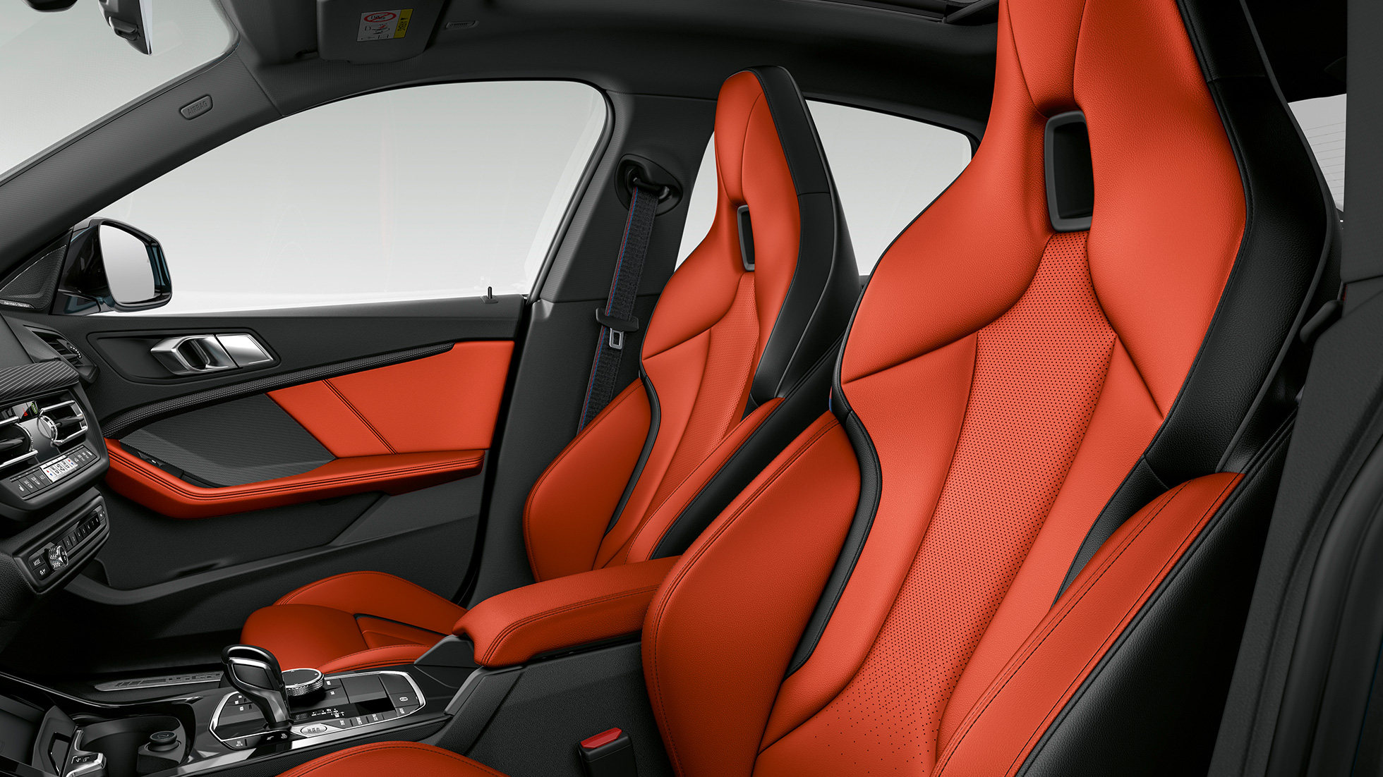 Ентериер BMW M235i xDrive Gran Coupé Премиум ентериер BMW M235i xDrive Gran Coupé 2020 F44 ентериер