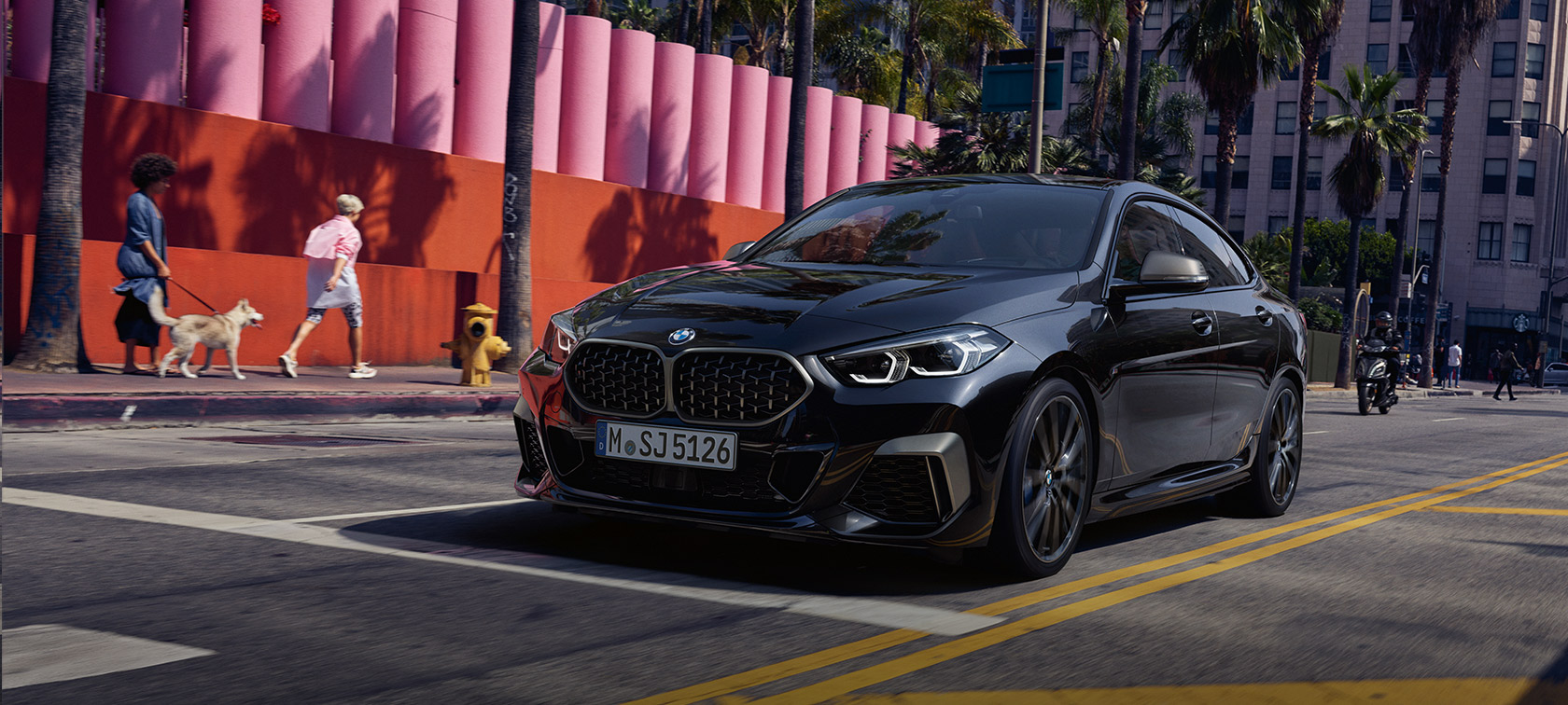 BMW M235i xDrive Gran Coupé F44 2020 Black Sapphire metallic тричетвртински поглед од напред