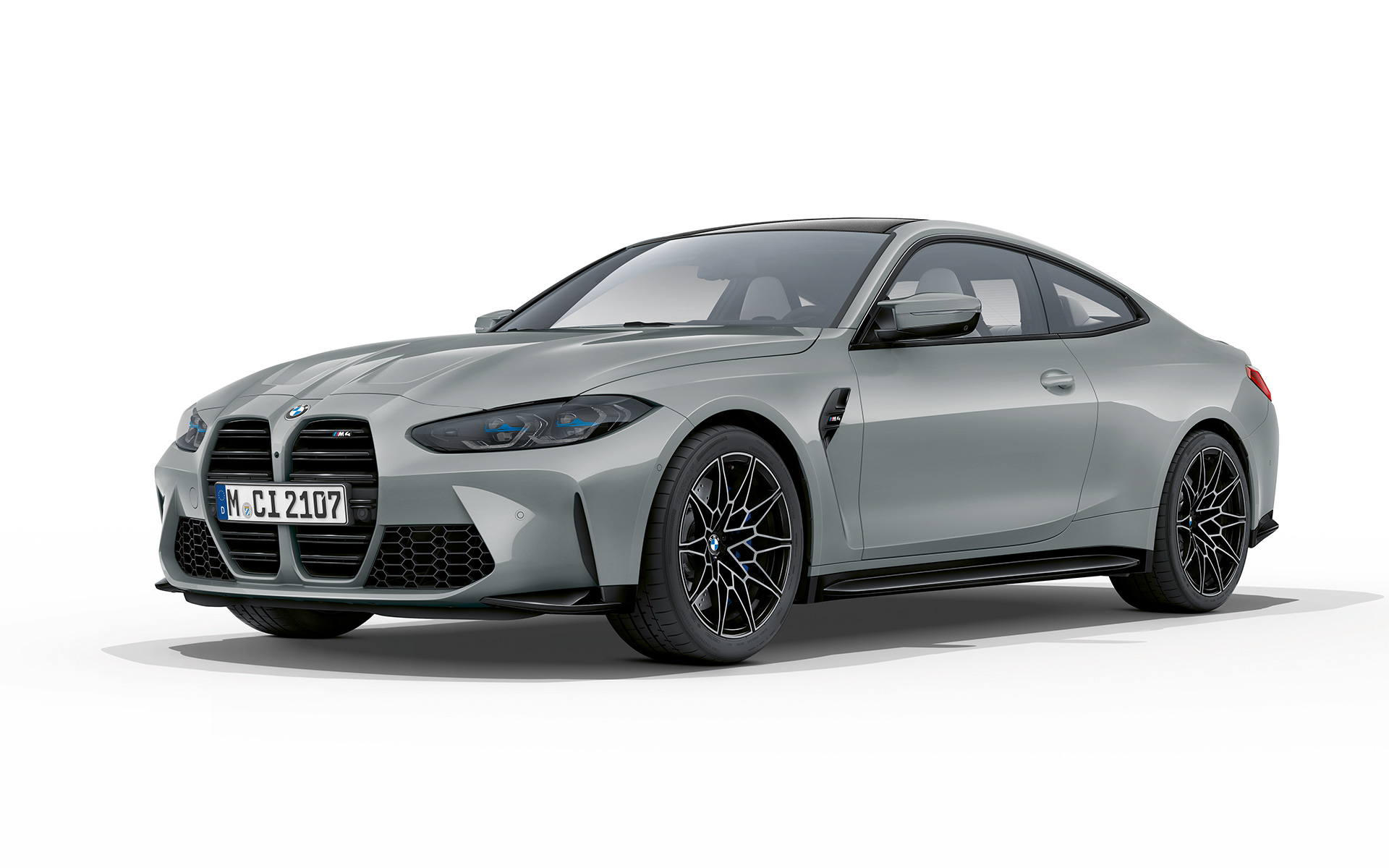 BMW M4 Coupé G82 2020 Brooklyn Grey сива металик три-четвртински преден изглед 