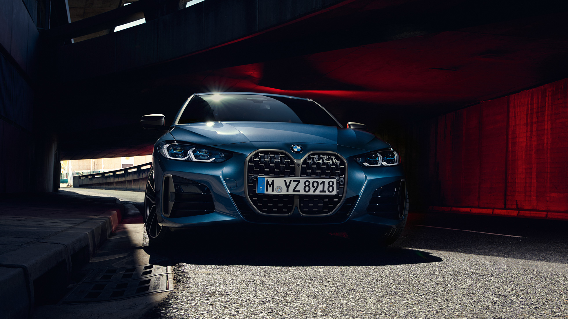 BMW double kidney LED front lights BMW M440i xDrive Coupé G22 2020 BMW M440i xDrive Coupé Arctic Race Blue metallic G22 2020 front view BMW double kidney LED front lights