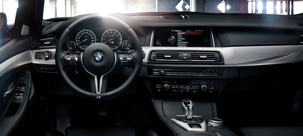 BMW M5 Cockpit BMW M5 Cockpit