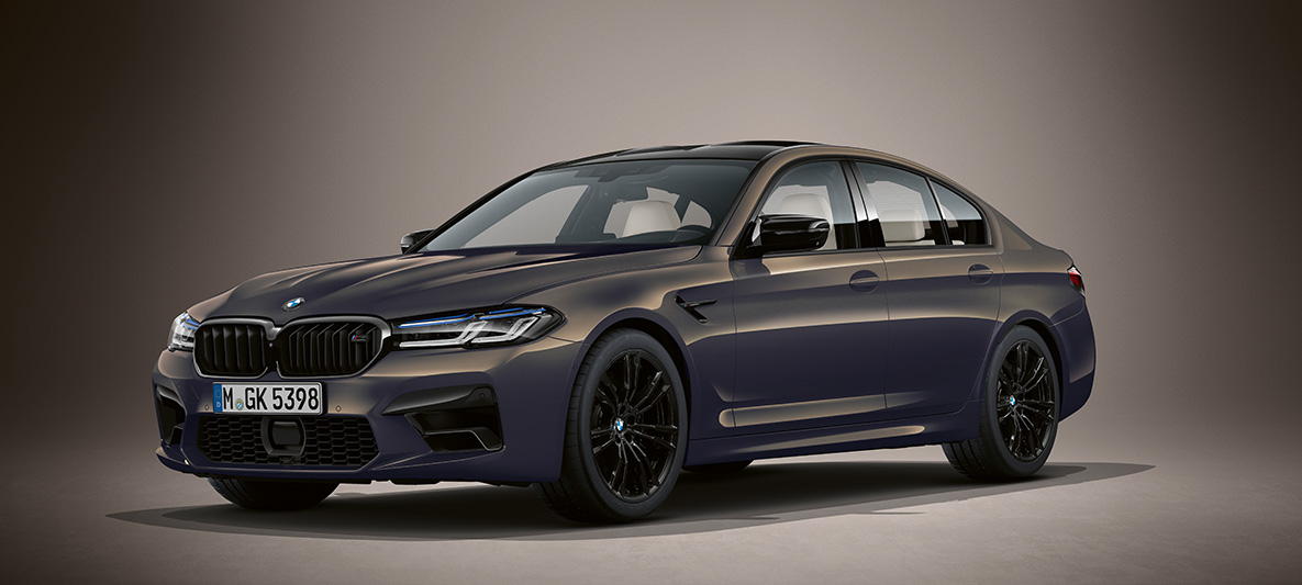 BMW Individual BMW M5 Sedan F90 LCI Facelift 2020 Alvite Grey metallic three-quarter front view BMW Individual BMW M5 Sedan F90 LCI Facelift 2020 Alvite Grey metallic three-quarter front view