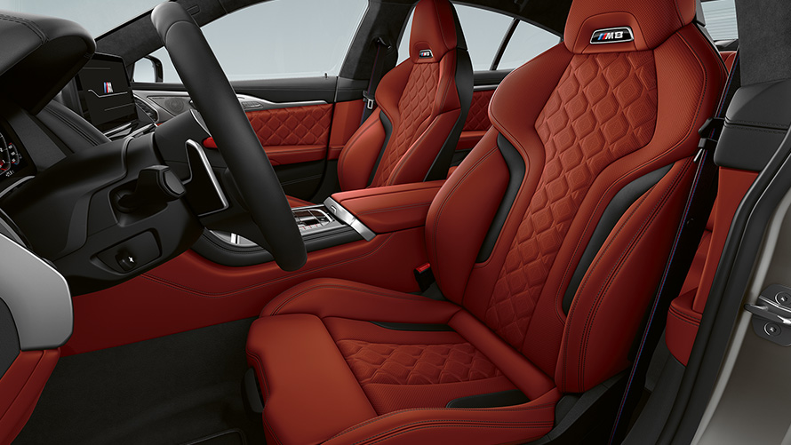 BMW M8 Gran Coupé F93 LCI Facelift 2022 внатрешност M Sport седишта