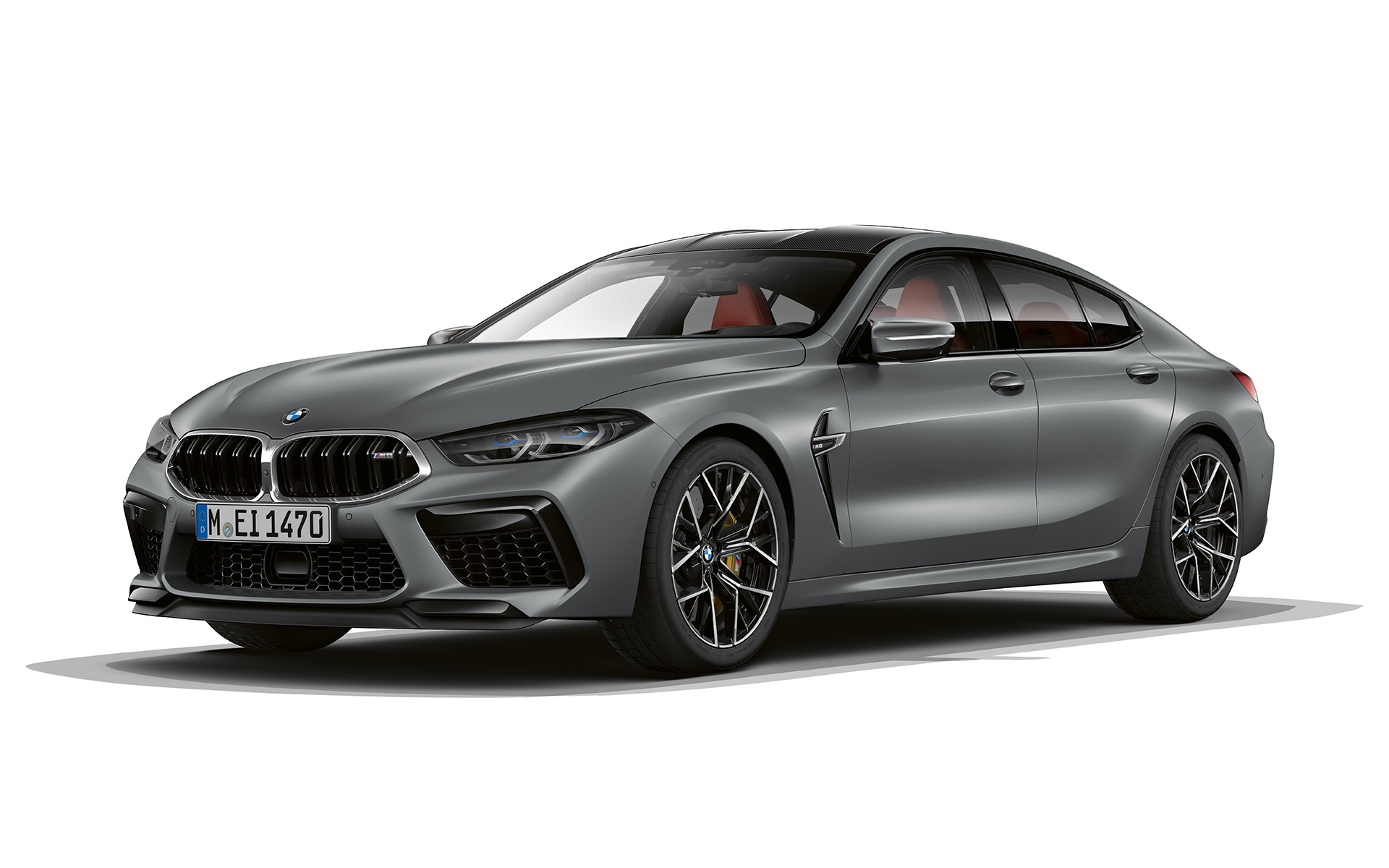 Тричетвртински поглед однапред BMW M8 Gran Coupé F93 LCI Facelift 2022 BMW M8 Gran Coupé F93 LCI Facelift 2022 BMW Individual Frozen Pure Grey металик тричетвртински поглед однапред