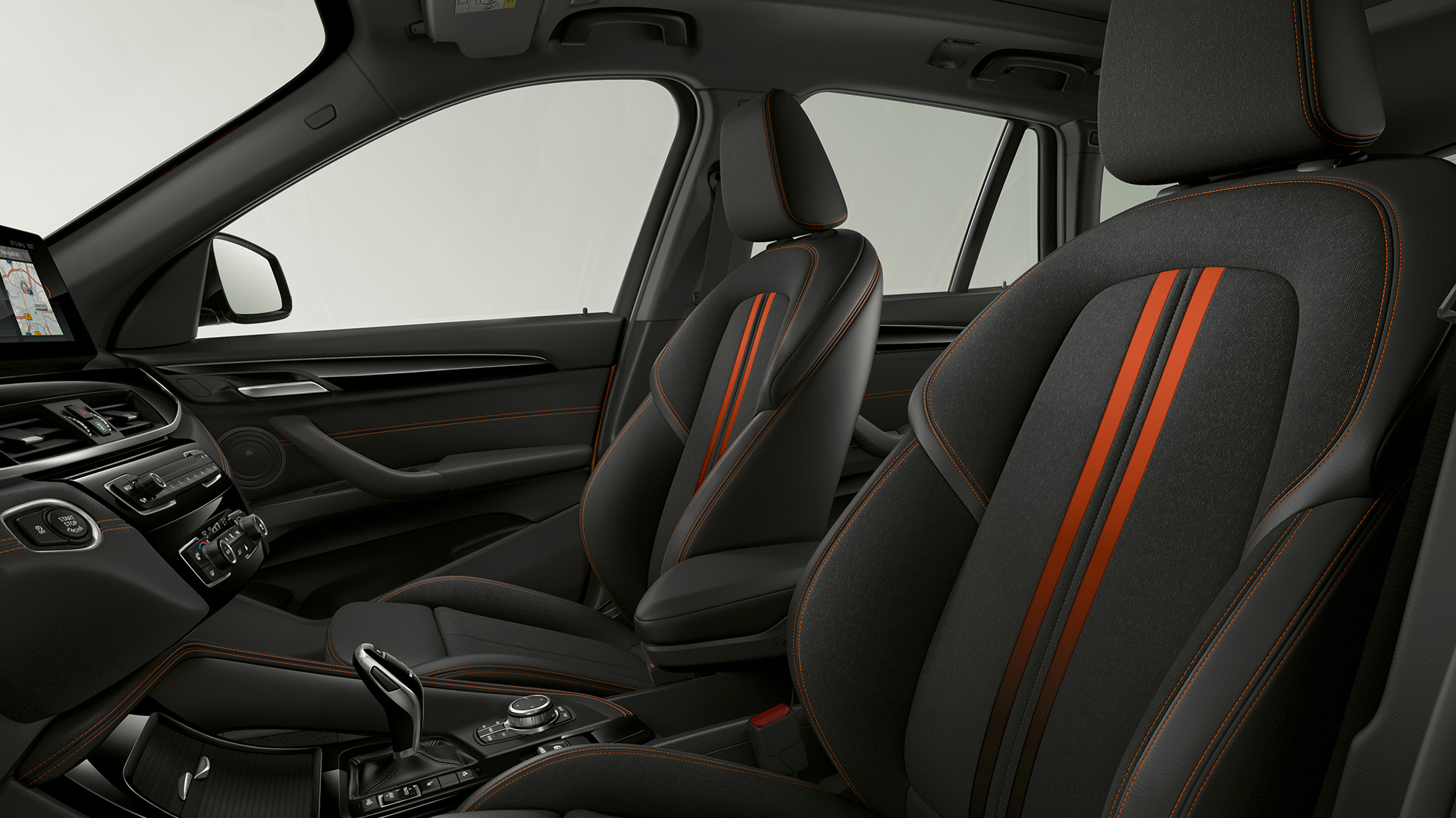 BMW X1, модел Sport Line, навлаки BMW X1, модел Sport Line, внатрешност со фокус на навлаки