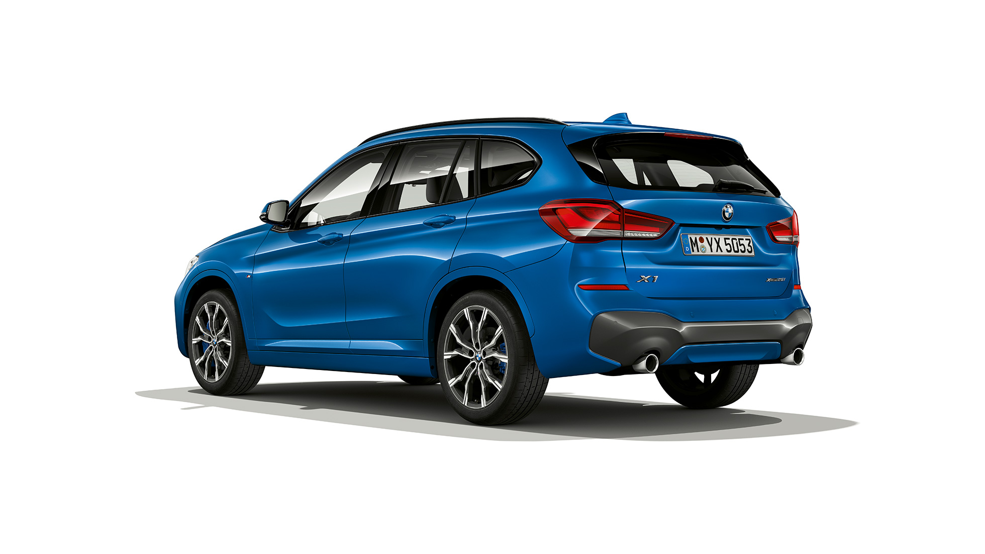 BMW X1, модел M Sport, тричетвртински приказ одзади BMW X1, модел M Sport, тричетвртински приказ одзади во студио