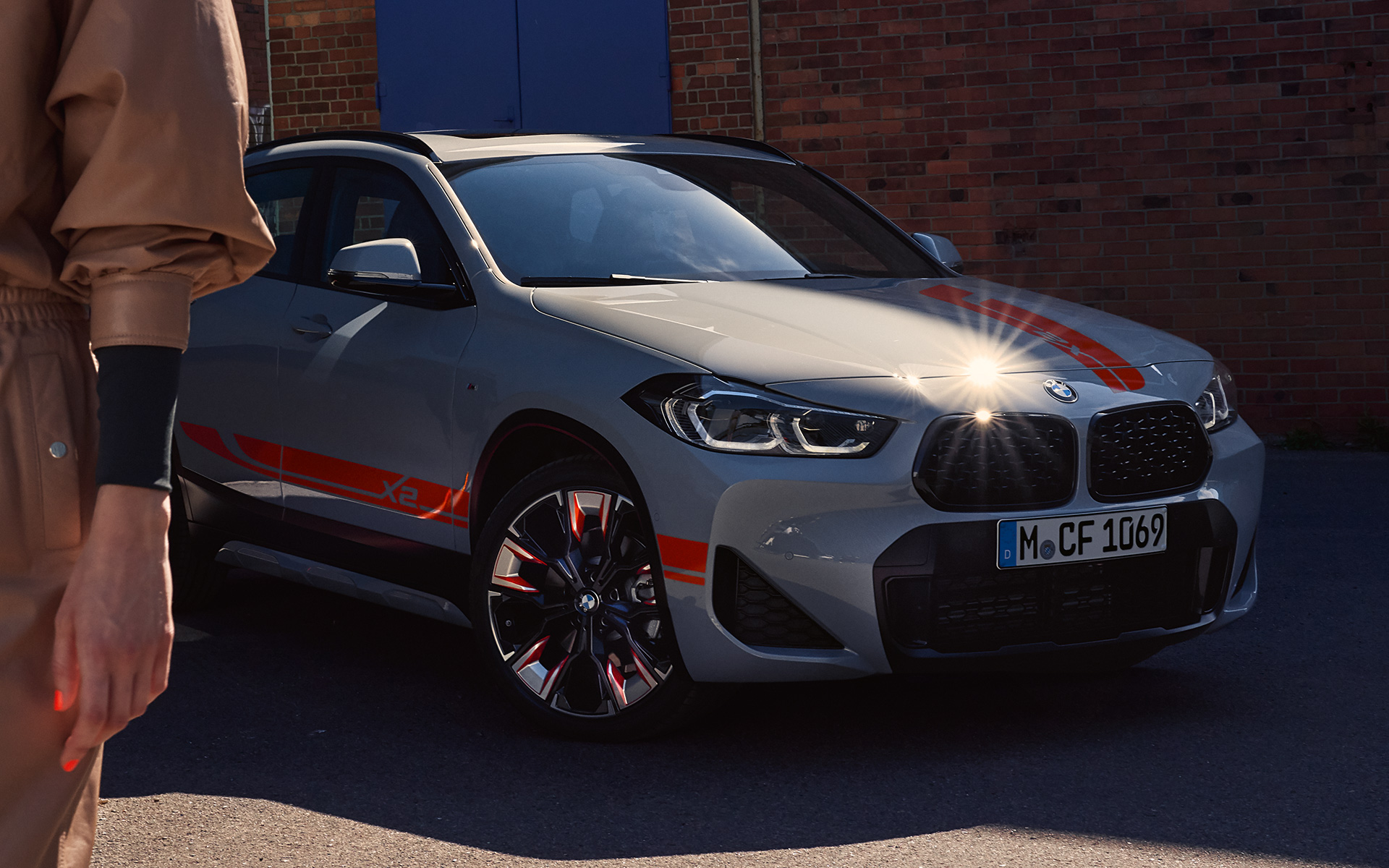 BMW X2 F39 2020 Brooklyn Grey тричетвртински поглед однапред двојна бубрежна маска