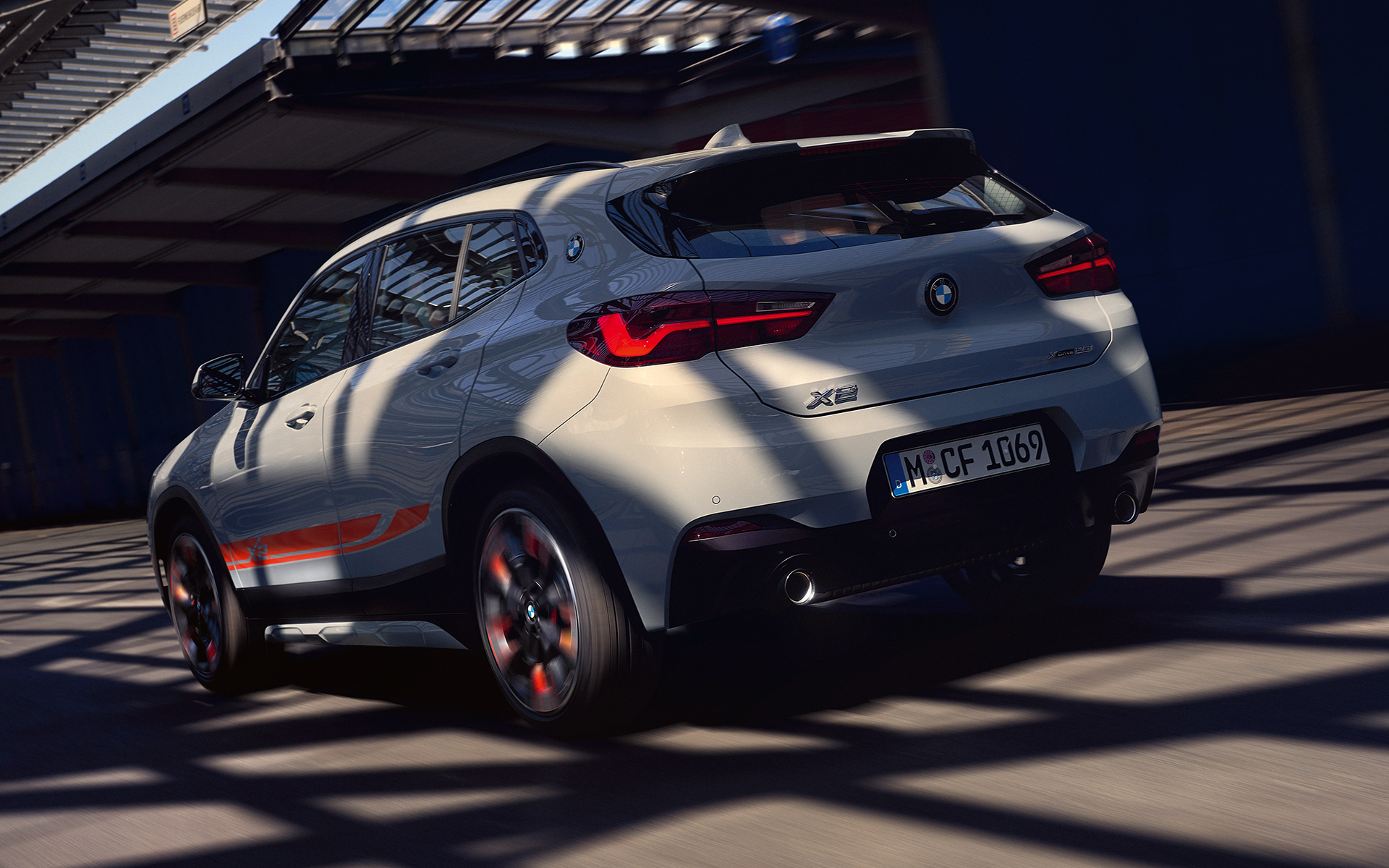 BMW X2 F39 2020 Brooklyn Grey тричетвртински поглед одзади