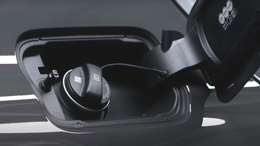 BMW plug-in хибрид капак на отворот за гориво BMW plug-in хибрид капак на отворот за гориво одблизу