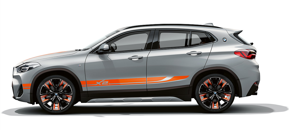 Поглед одстрана BMW X2 F39 BMW X2 2020 F39 Brooklyn Grey поглед одстрана