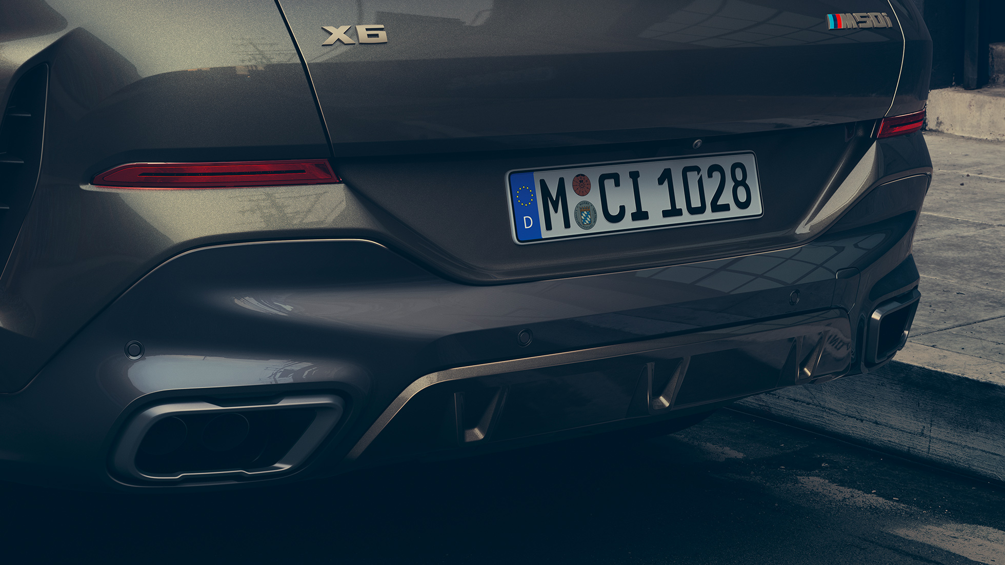 М спортски издувен систем на BMW X6. Поглед одблизу на М спортскиот издувен систем на BMW X6.