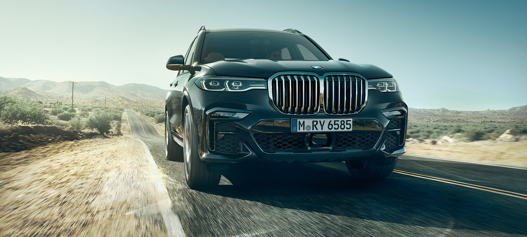 BMW X7, преден кадар BMW X7 во преден кадар