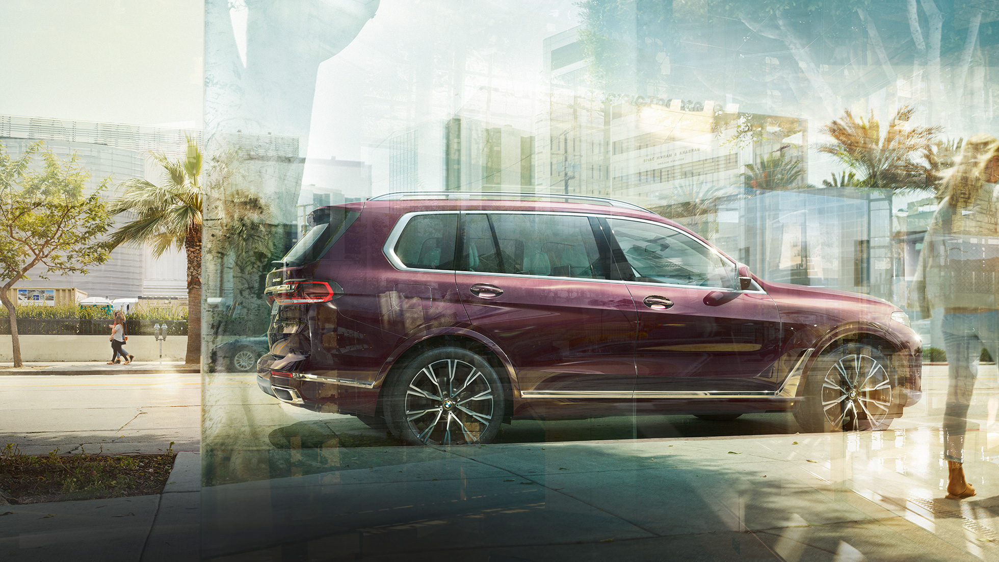 BMW Individual X7 40i xDrive, страничен поглед BMW X7 во Ametrin металик боја од страничен поглед