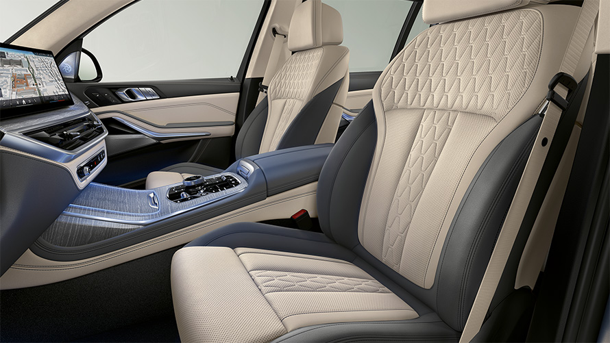 Sensafin тапацир поглед од страната на возачот BMW X7 G07 LCI