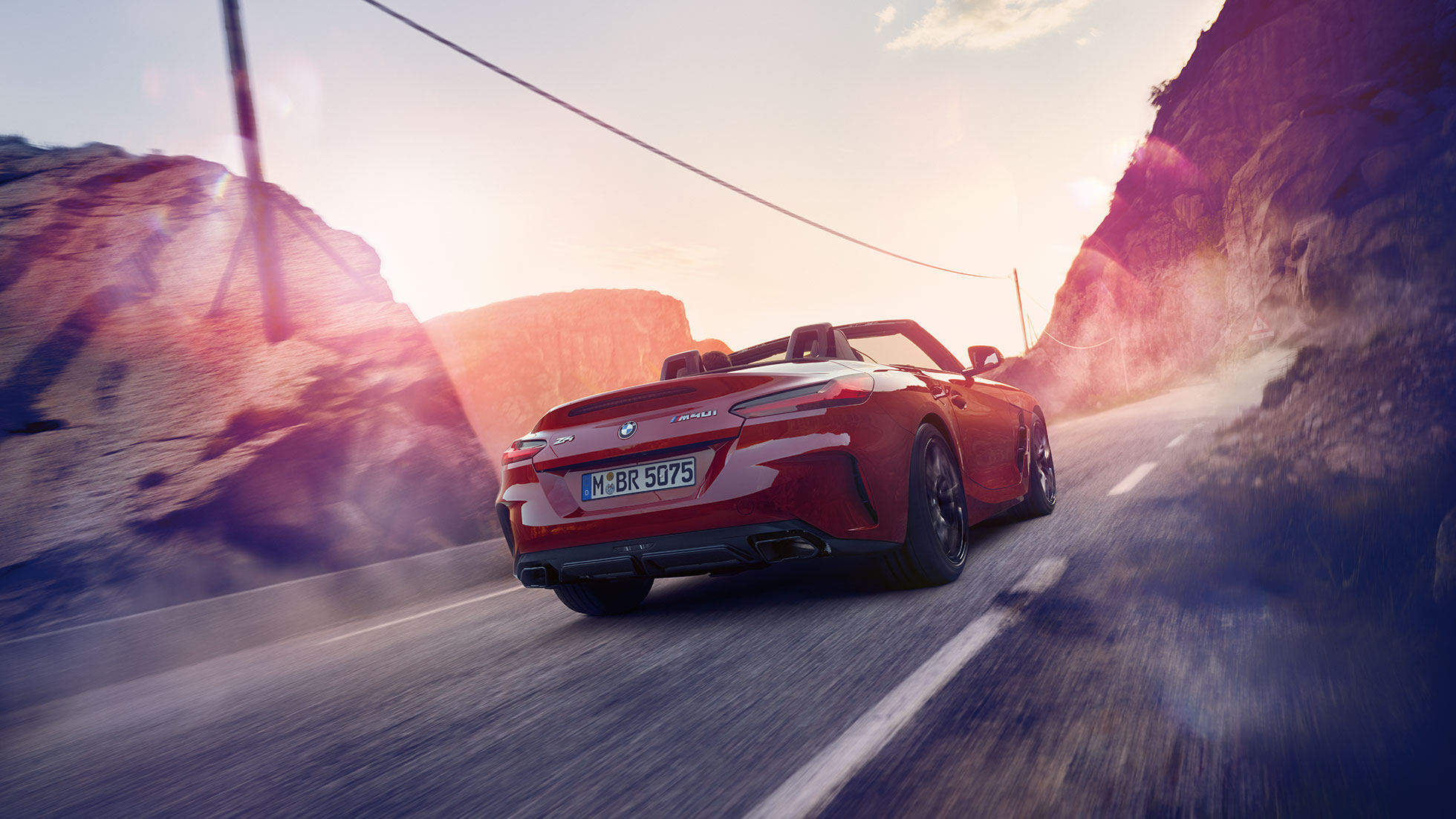 Заден кадар на BMW Z4 Roadster Заден кадар на BMW Z4 Roadster на рурален пат