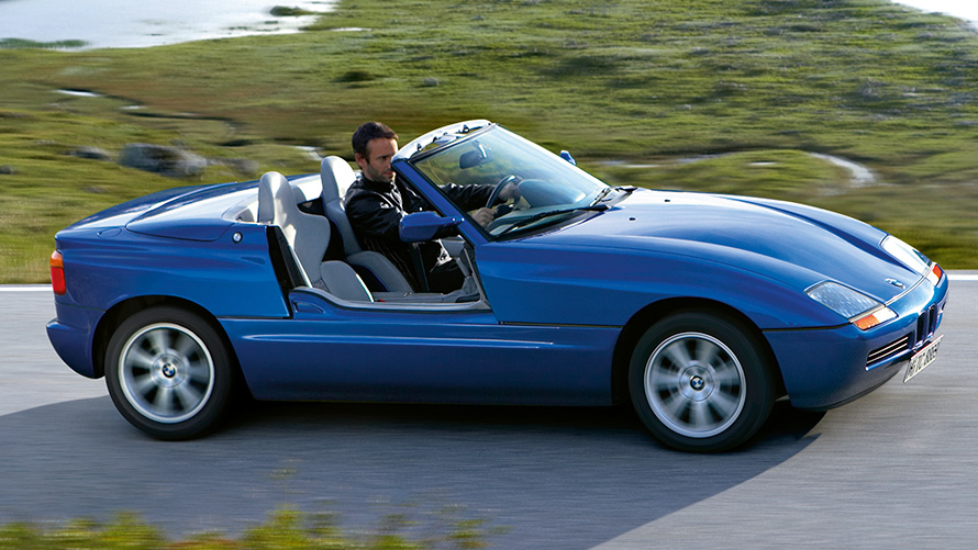 BMW Z1 (E30/Z) 7/8 страничен поглед во возење BMW Z1 (E30/Z) 7/8 страничен поглед во возење