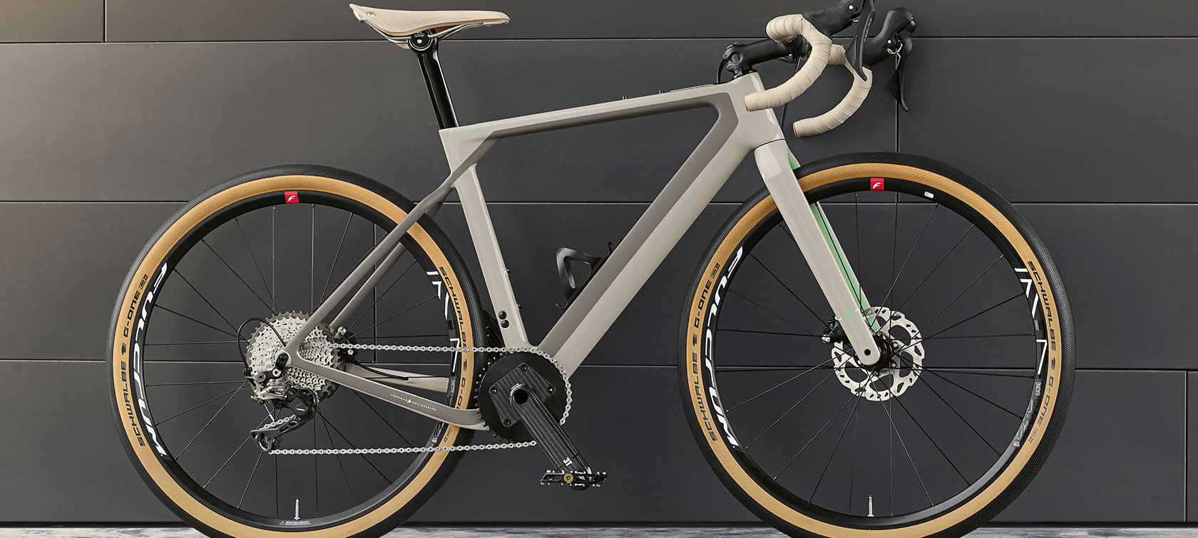 3T for BMW Gravelbike. The picture shows the 3T for BMW Gravelbike.