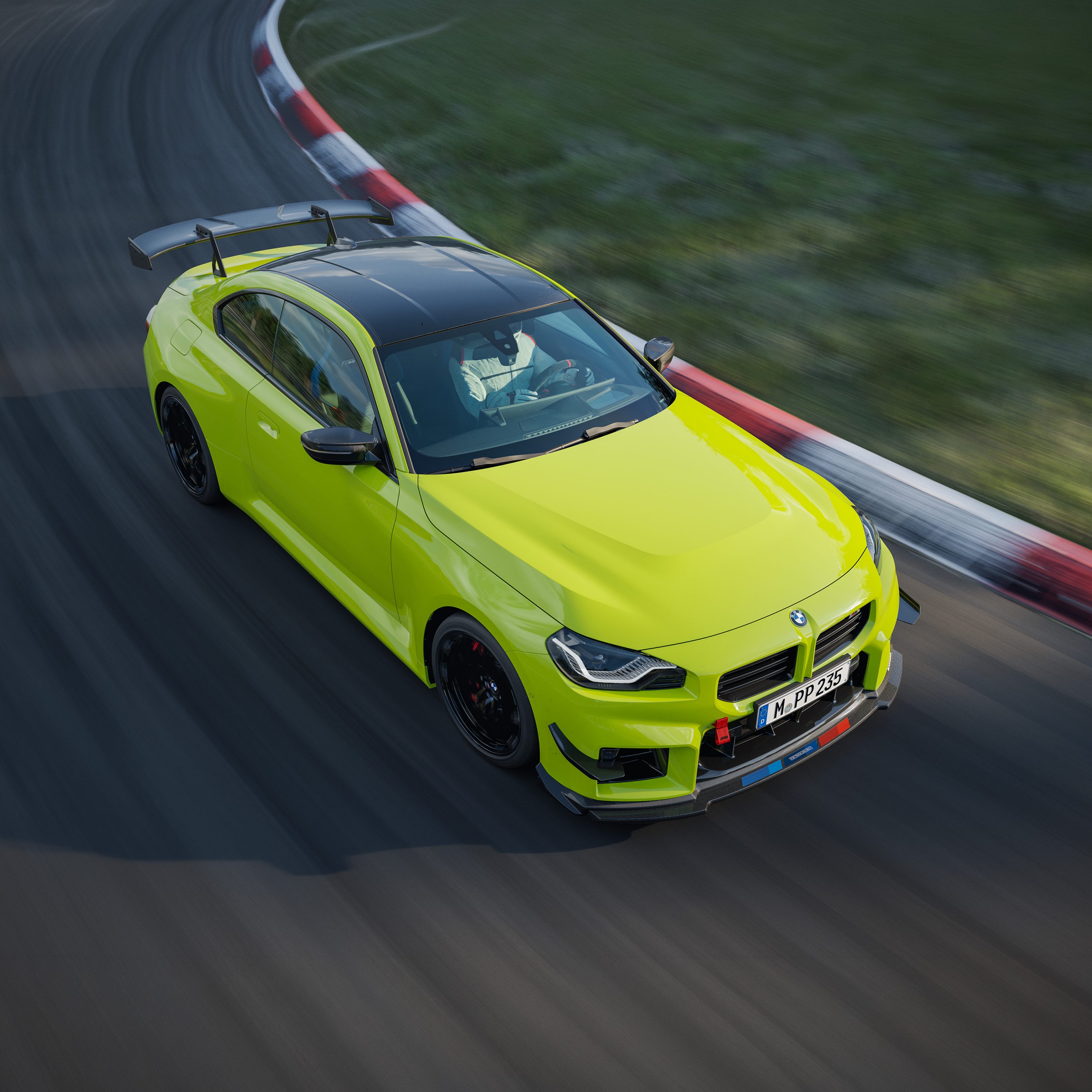 BMW M2 со опрема M Performance Track Kit