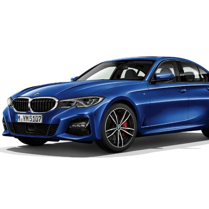BMW Серија 3 Седан, Model M Sport. Страничен замрзнат кадар на BMW Серија 3 Седан како Model M Sport.